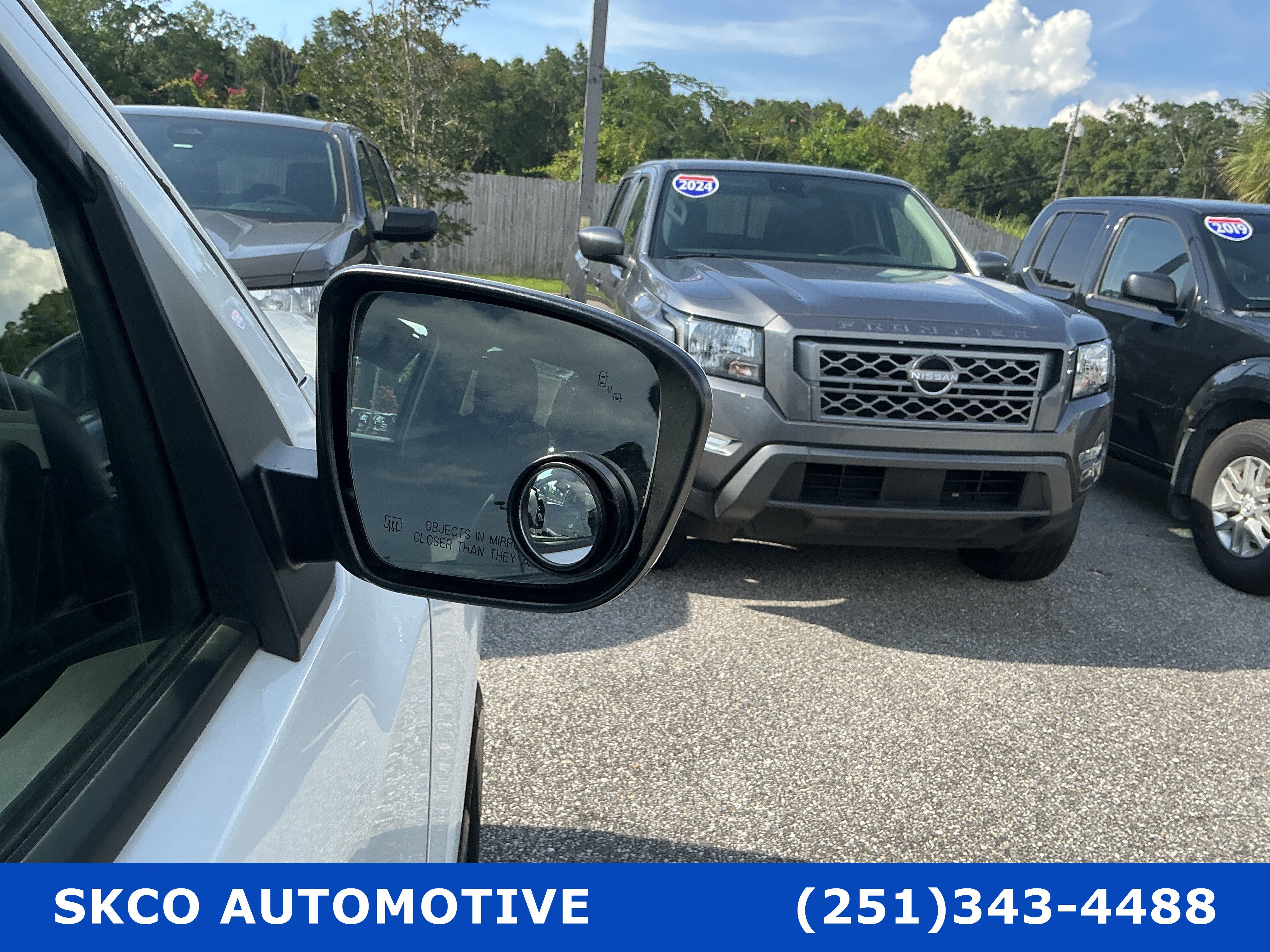 Used 2024 Nissan Frontier SV w/ SV Convenience Package AWD/4WD image 10