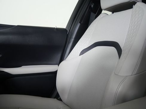 Used 2020 Lexus UX 250h w/ Premium Package image 26