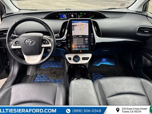 Used 2018 Toyota Prius Prime Advanced image 10