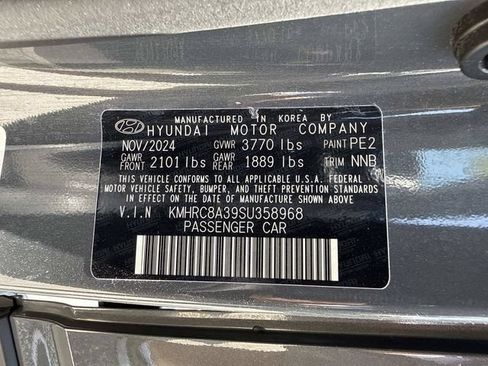 Used 2025 Hyundai Venue SEL FWD image 34