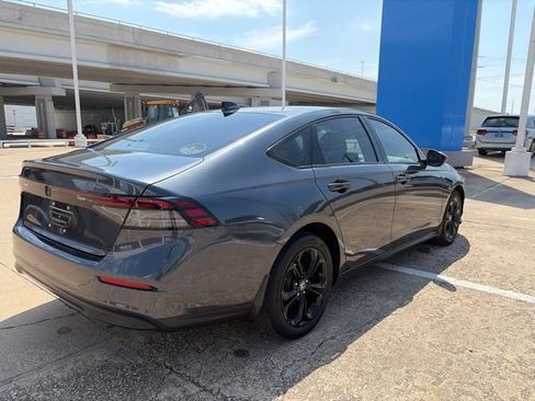Used 2025 Honda Accord SE image 6