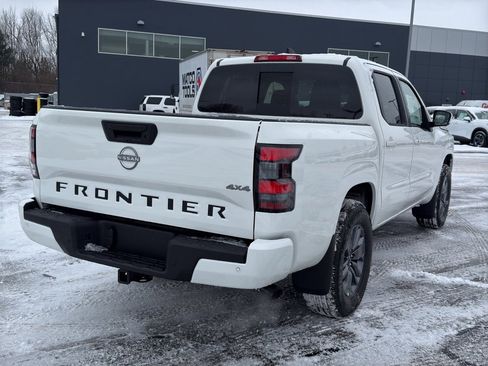 New 2026 Nissan Frontier SV image 5