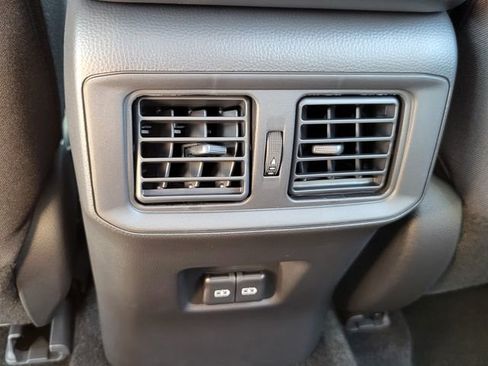 Used 2025 Toyota RAV4 XLE w/ Convenience Package image 33