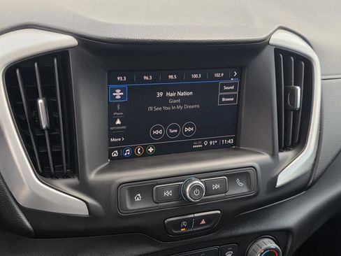 Used 2022 GMC Terrain SLE FWD image 17