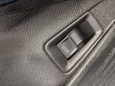 Used 2022 Volkswagen ID.4 Pro S image 20