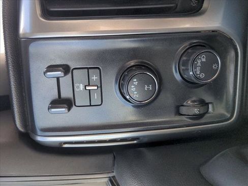 Used 2019 Chevrolet Silverado 2500 LT image 15