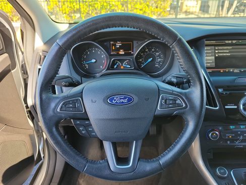 Used 2015 Ford Focus Titanium image 30