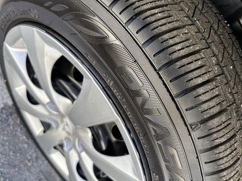 Used 2025 Toyota Corolla LE image 8