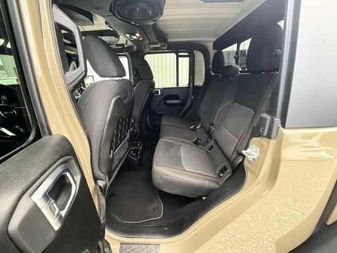 Used 2020 Jeep Gladiator Mojave w/ Cold Weather Group AWD/4WD image 27