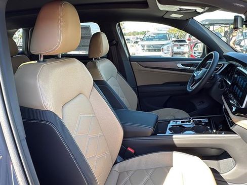 New 2026 Volkswagen Atlas Cross Sport SE image 9