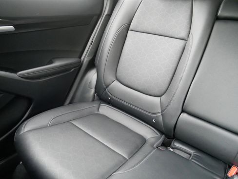 Certified 2024 Kia Seltos EX AWD/4WD image 12