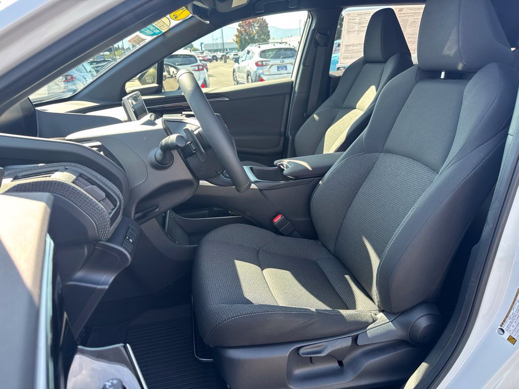 Certified 2025 Subaru Solterra AWD/4WD image 10