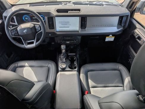 New 2025 Ford Bronco Outer Banks image 48