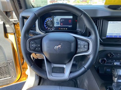 Used 2022 Ford Bronco Black Diamond w/ Sasquatch Package AWD/4WD image 26