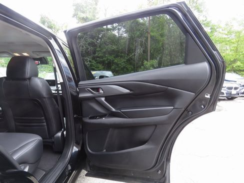 Used 2023 MAZDA CX-9 Touring image 16