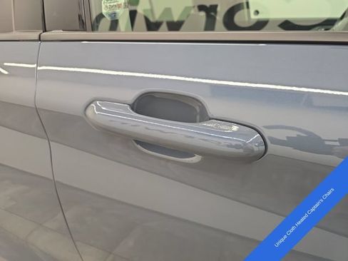 New 2026 Ford Explorer Active AWD/4WD image 8