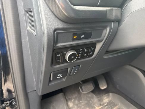 Used 2025 Ford F150 Raptor AWD/4WD image 18