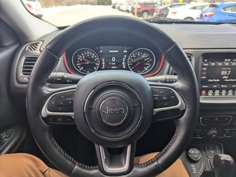 Used 2019 Jeep Compass Trailhawk w/ Cold Weather Group image 11