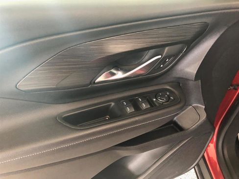 Used 2022 GMC Terrain SLE w/ Driver Convenience Package image 6