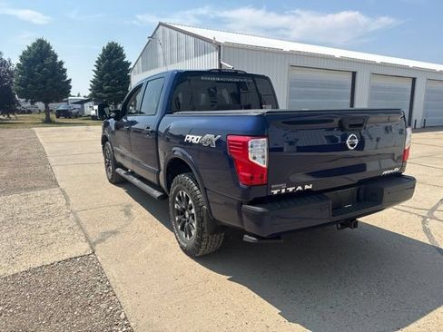 Used 2019 Nissan Titan PRO-4X w/ Pro-4x Convenience Package AWD/4WD image 8