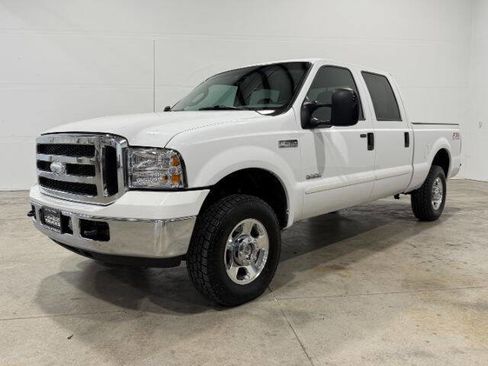 Used 2007 Ford F250 Lariat image 1