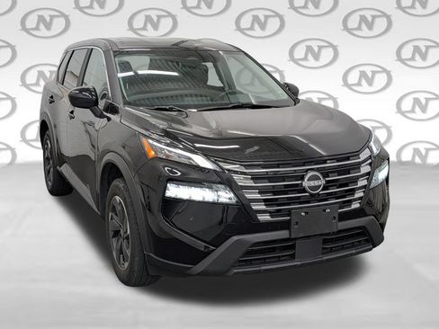 Used 2025 Nissan Rogue SV AWD/4WD image 15
