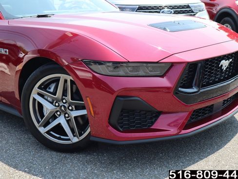 Used 2025 Ford Mustang GT Premium RWD image 4
