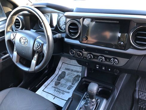 Used 2019 Toyota Tacoma 4x4 Double Cab image 26