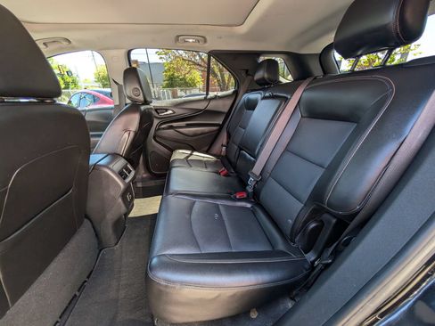 Used 2021 Chevrolet Equinox LT FWD image 17