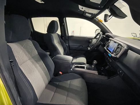 Used 2023 Toyota Tacoma TRD Sport image 25