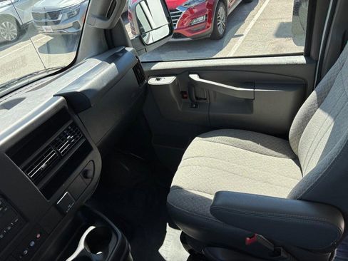Used 2019 Chevrolet Express 3500 LS image 16