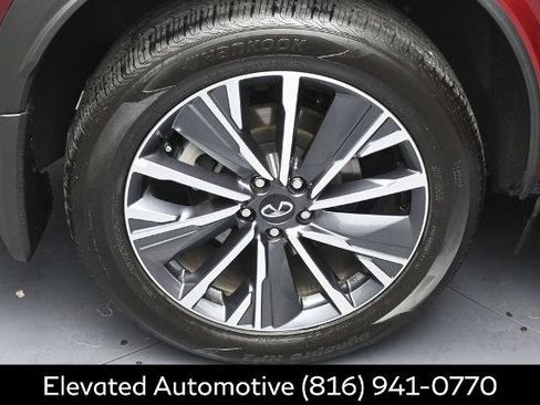 Certified 2026 INFINITI QX60 Luxe w/ Cargo Package AWD/4WD image 5