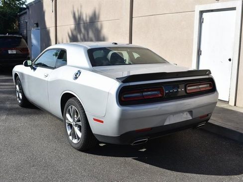 Used 2023 Dodge Challenger SXT image 8