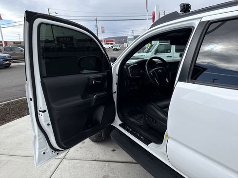Used 2020 Toyota Tacoma TRD Pro image 10