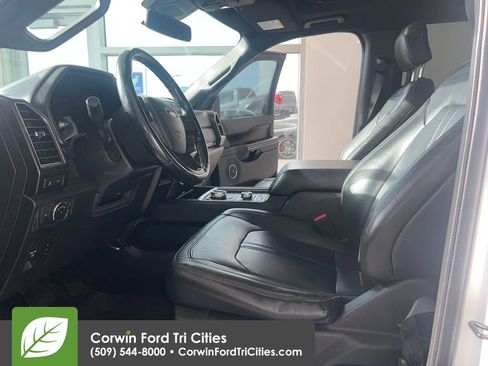 Used 2019 Ford Expedition Limited w/ Equipment Group 301A AWD/4WD image 5