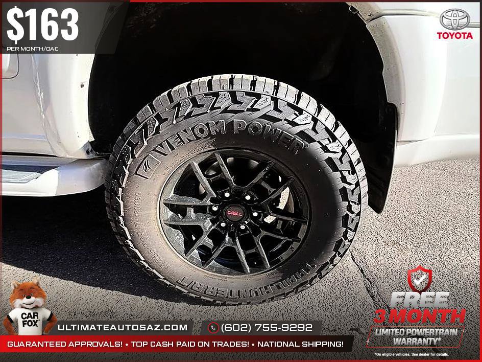 Used 2005 Toyota Sequoia SR5 AWD/4WD image 42