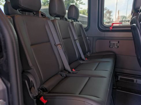 Used 2024 Mercedes-Benz Sprinter 2500 image 20