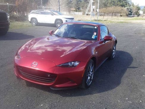 Used 2021 MAZDA MX-5 Miata RF Grand Touring image 1
