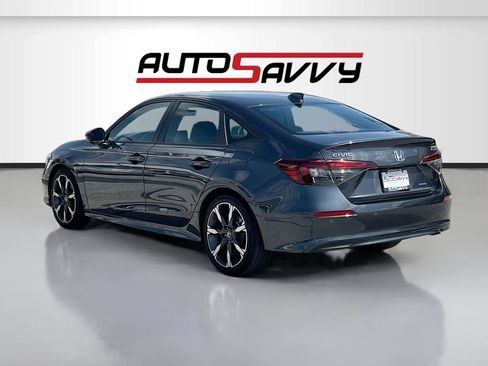 Used 2025 Honda Civic Sport Touring image 5