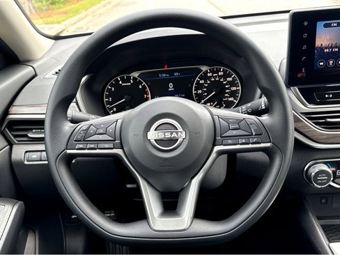 New 2026 Nissan Altima 2.5 SV FWD image 14