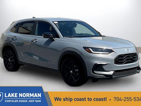 Used 2024 Honda HR-V Sport image 1