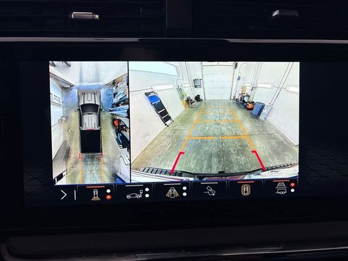 Used 2024 GMC Sierra 2500 AT4 w/ AT4 Premium Plus Package image 33