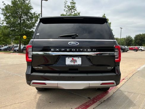 Used 2024 Ford Expedition Max Limited AWD/4WD image 6