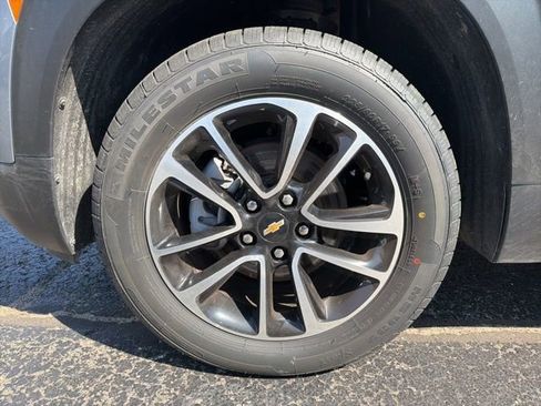 Certified 2025 Chevrolet TrailBlazer LT AWD/4WD image 8