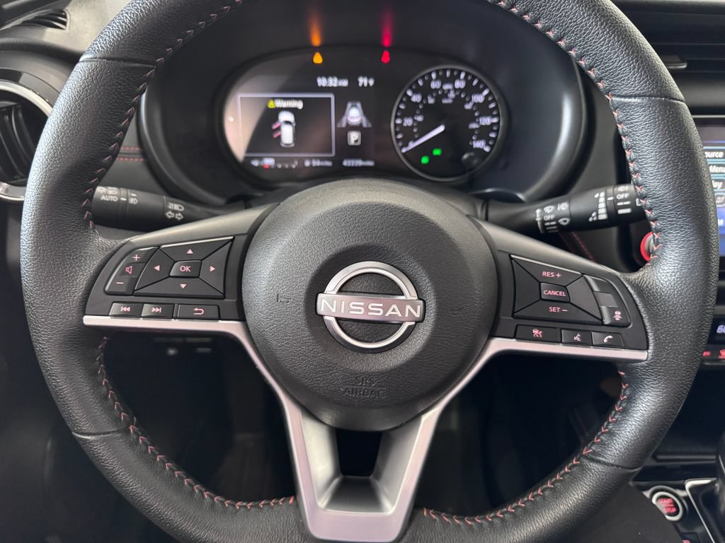 Used 2022 Nissan Kicks SR FWD image 13