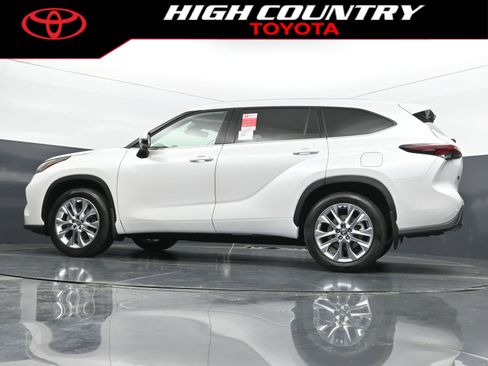 New 2026 Toyota Highlander Limited AWD/4WD image 38