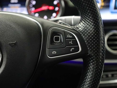 Used 2017 Mercedes-Benz E 300 4MATIC image 25