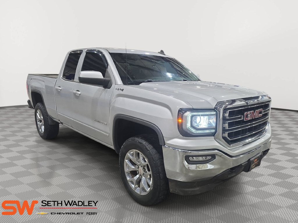 Used 2017 GMC Sierra 1500 SLE w/ SLE Value Package AWD/4WD image 1