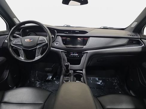 Certified 2023 Cadillac XT5 Premium Luxury AWD/4WD image 9