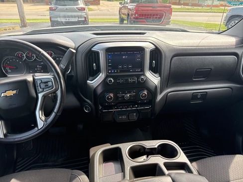 Used 2021 Chevrolet Silverado 1500 LT AWD/4WD image 20